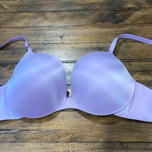 Love by Gap Everyday Smooth Custom Uplift Bra. Brand new without tags.